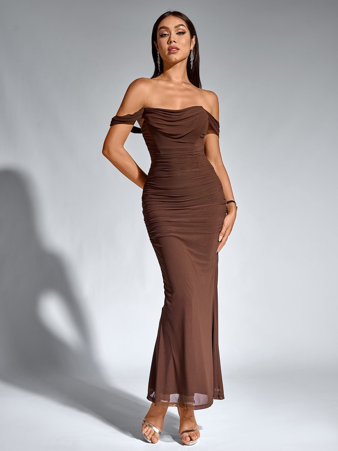 Sarah | Elegancka sukienka maxi off-shoulder