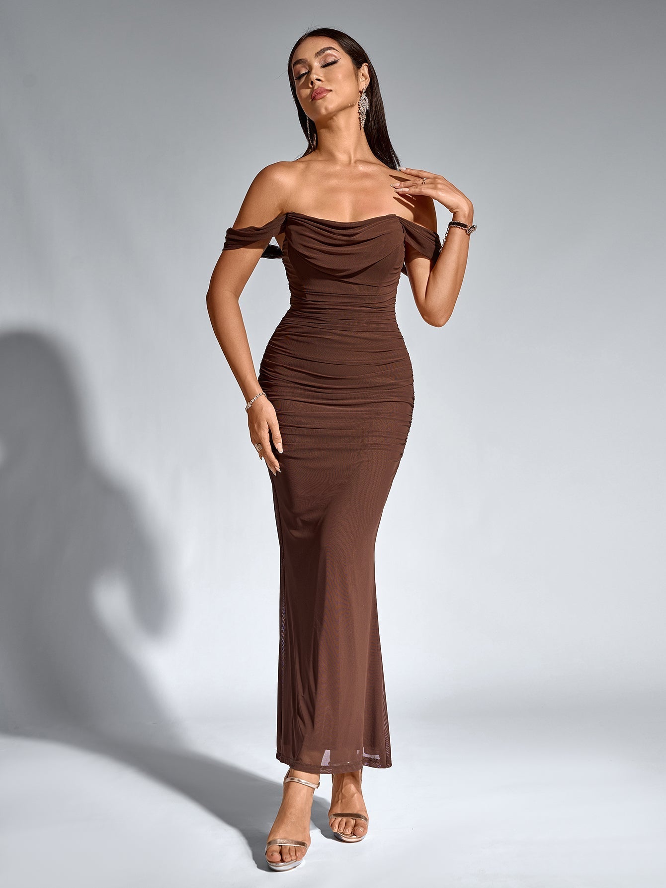 Sarah | Elegancka sukienka maxi off-shoulder